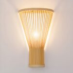 Aplique de pared en bambú natural, en forma de tambor con luz blanca en el interior