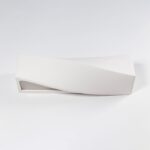 Aplique de pared rectangular ondulado en cerámica blanca