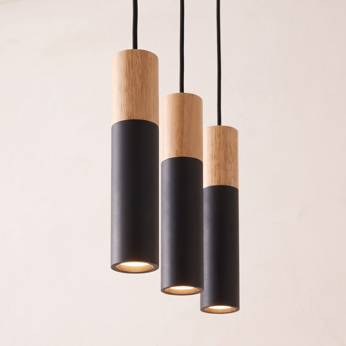 Lámpara colgante minimalista de 3 luces en acero y madera